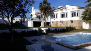 Torreguadiaro Villa - 2 mins walk from the bars and restaurants San Roque